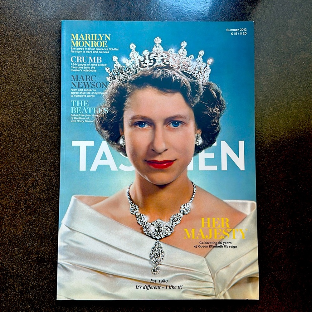 💙 2012 Taschen 60 Years QE2’s Reign & Marilyn Monroe Collector’s Item - Like New